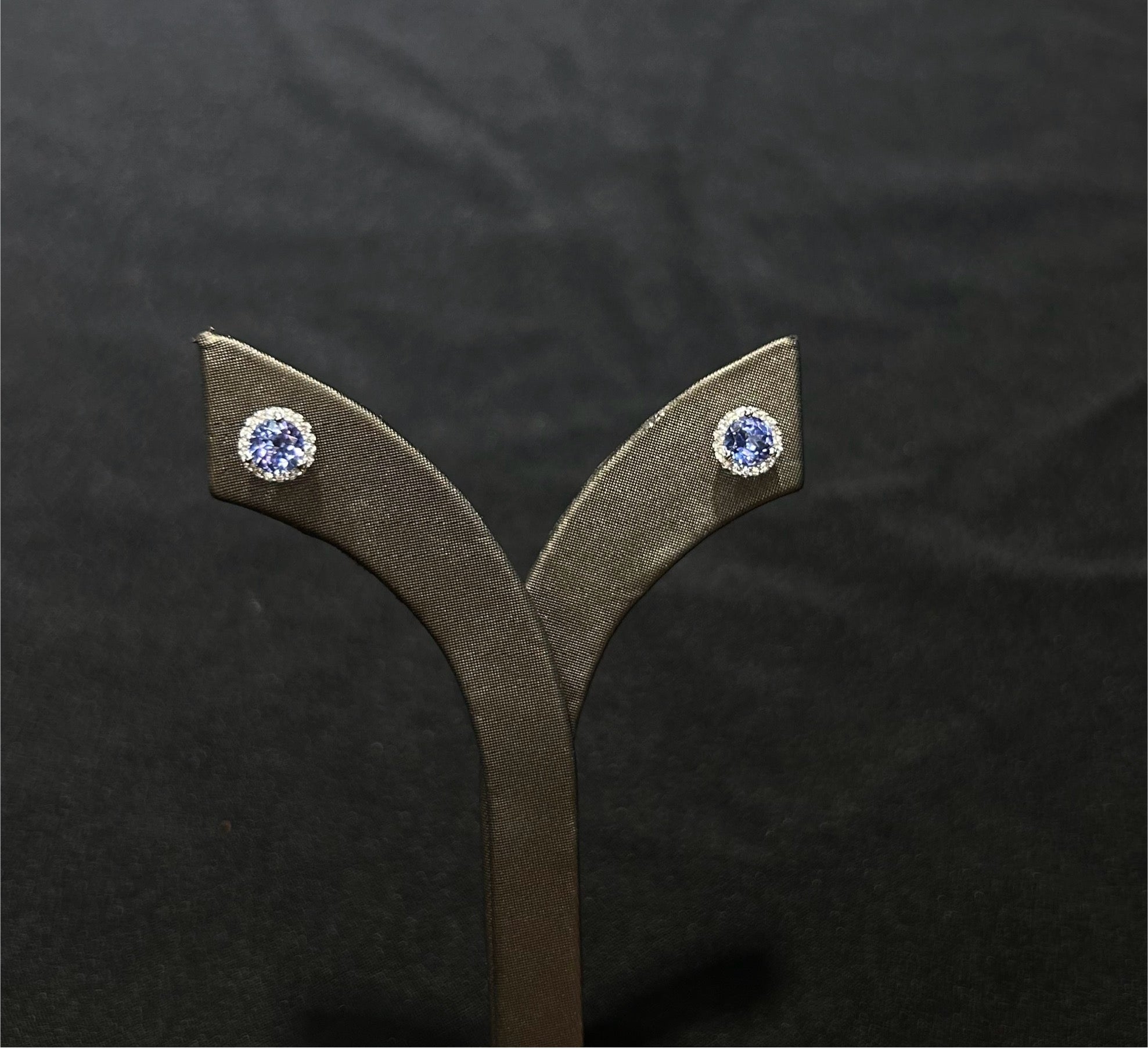 14K Tanzanite Studs