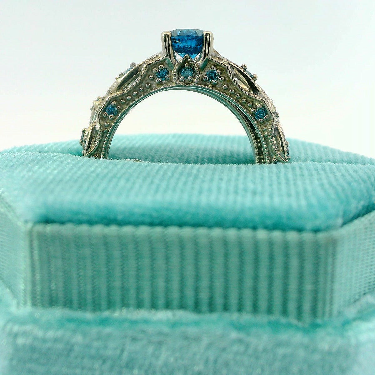 10K Blue Vintage Engagement Set