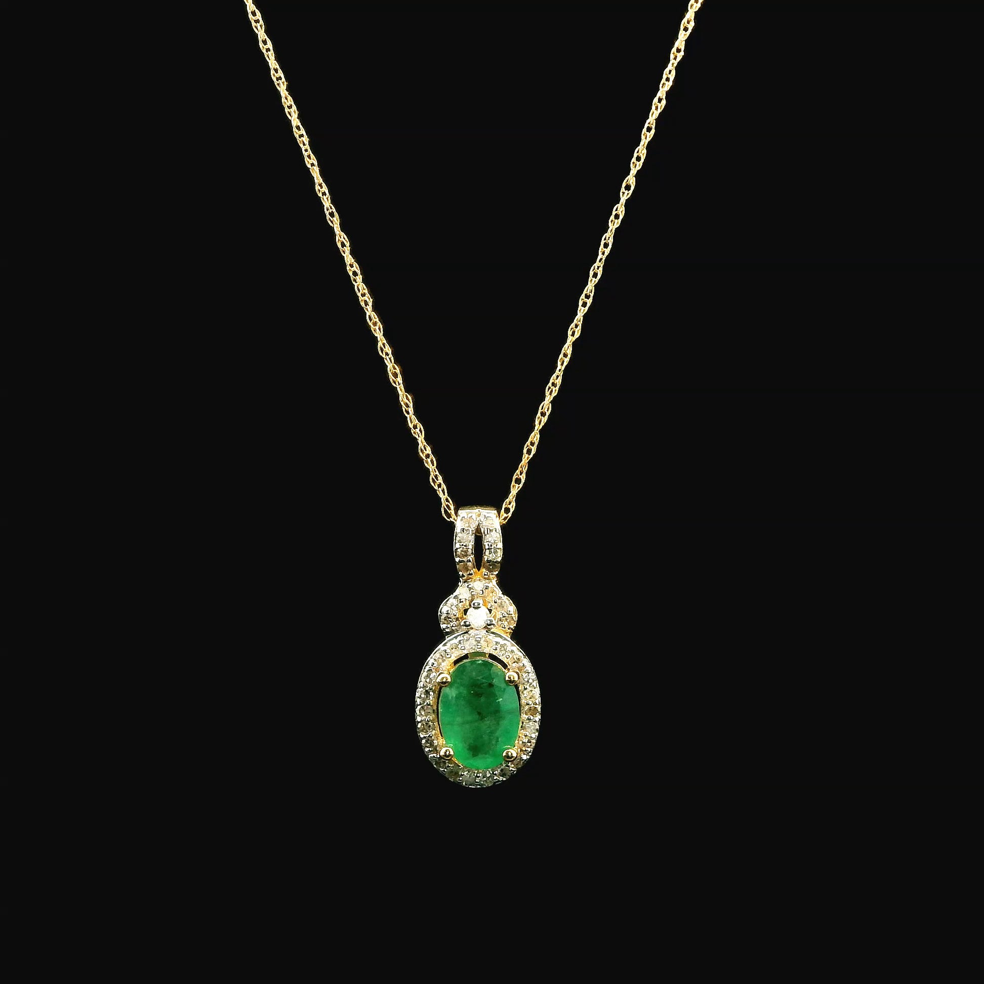 10K Oval Emerald Necklace