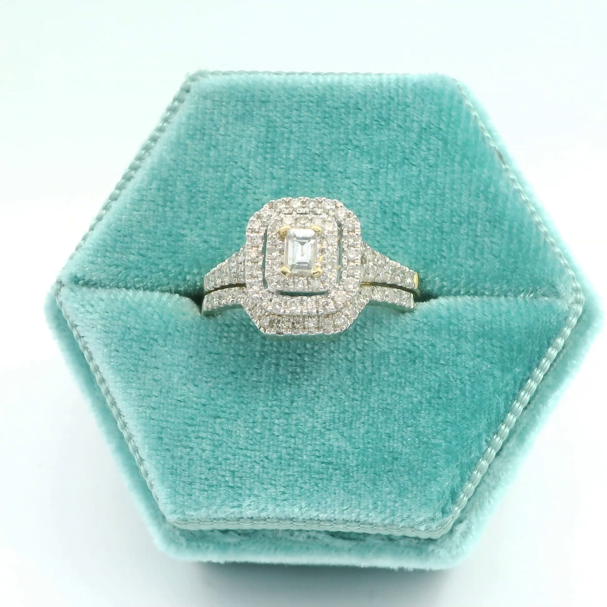 10K Emerald Double Halo Engagement Set