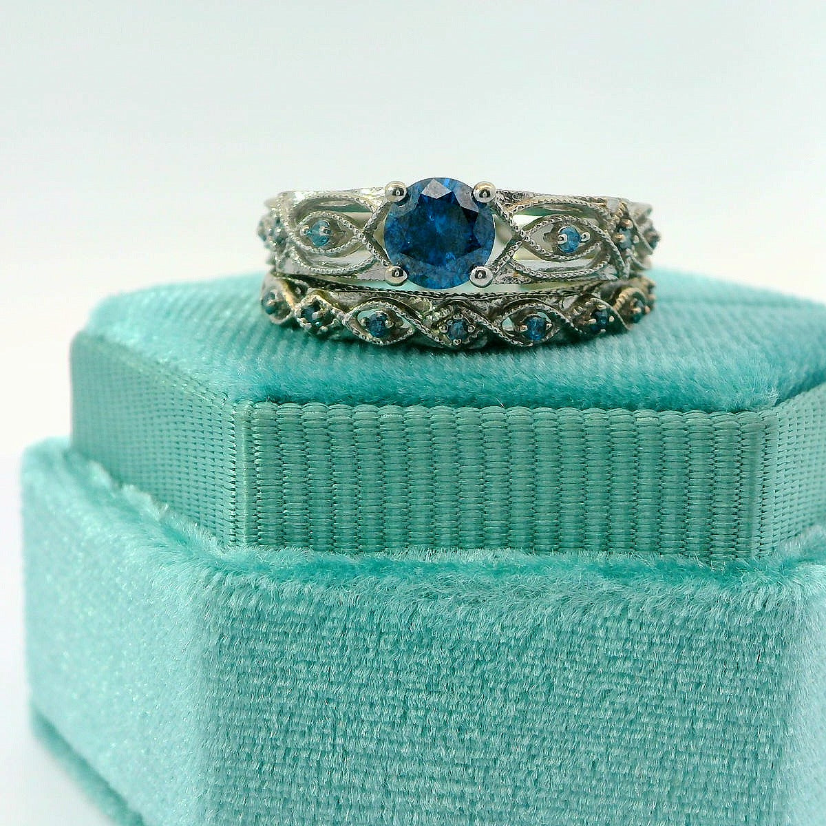 10K Blue Vintage Engagement Set