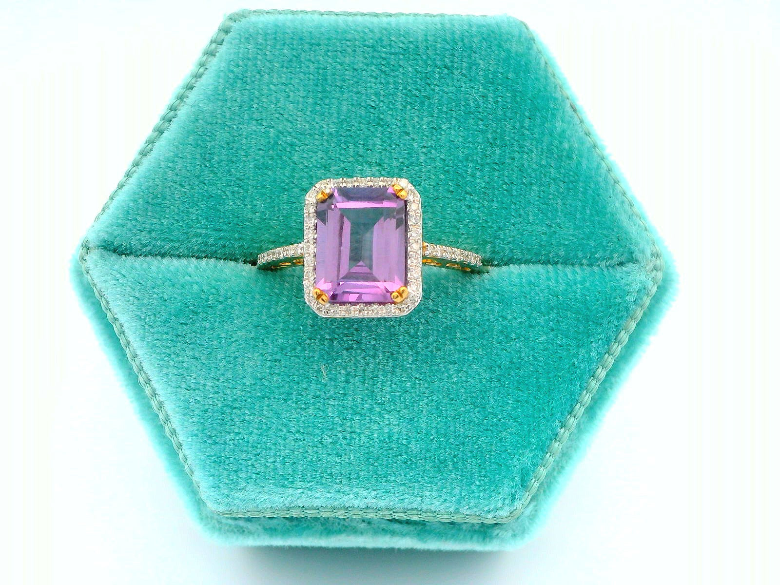 10K Alexandrite Ring