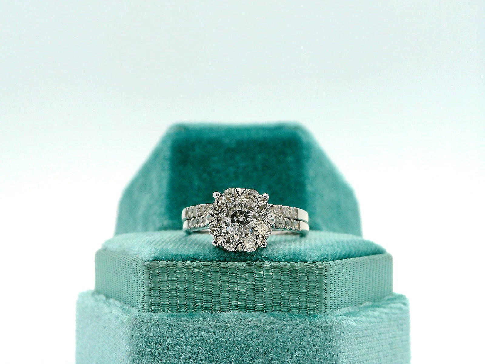 14K 1.30CTW Round Cluster Engagement Set