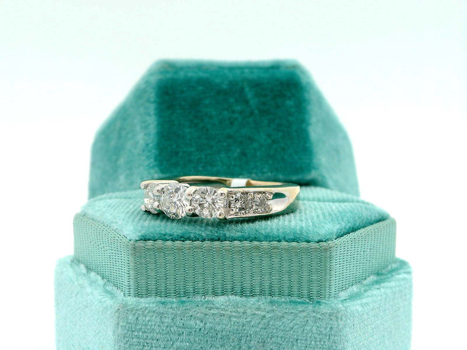 14K Preloved 3 Stone Engagement Ring