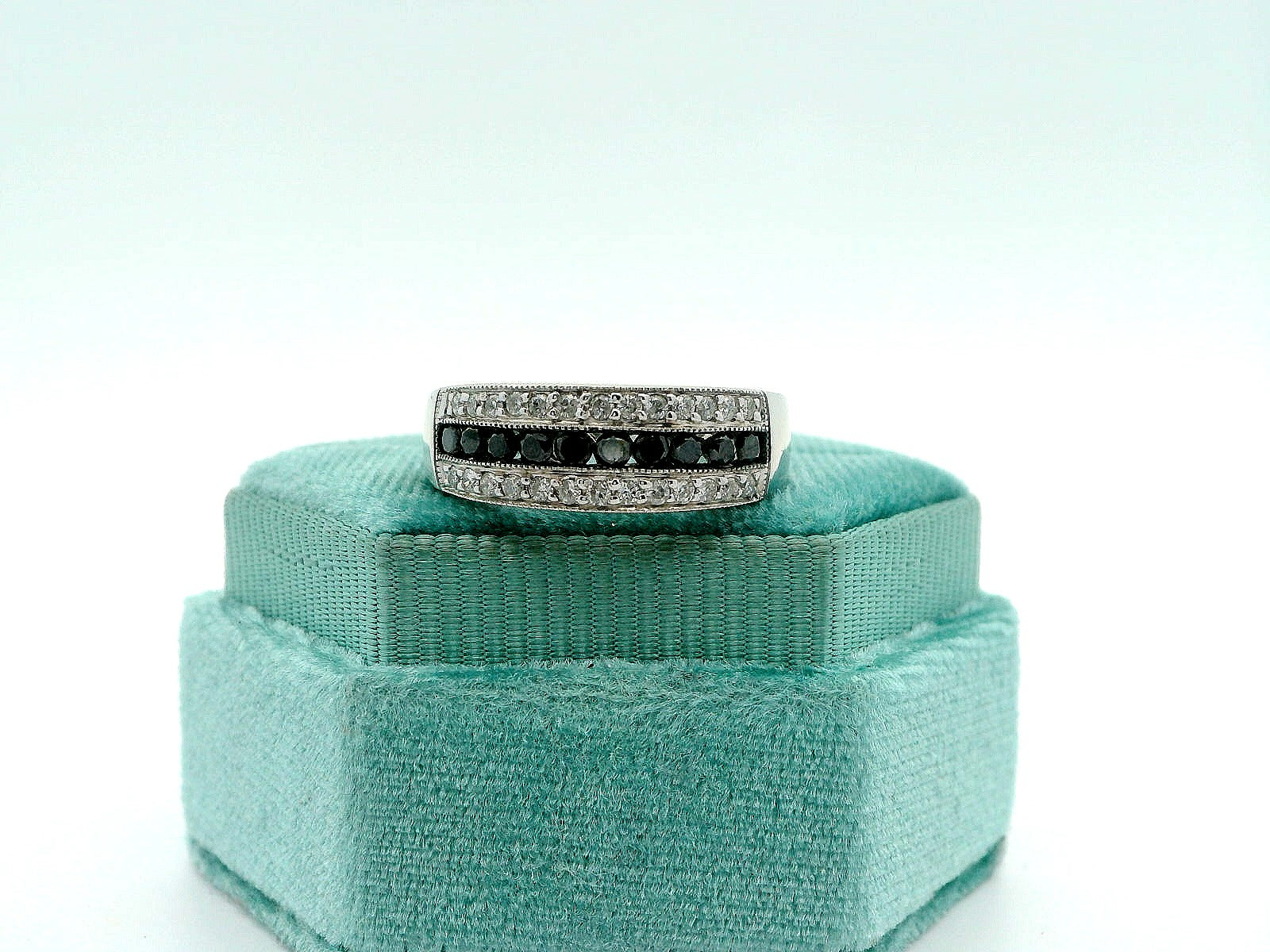 14K Black Diamond Band