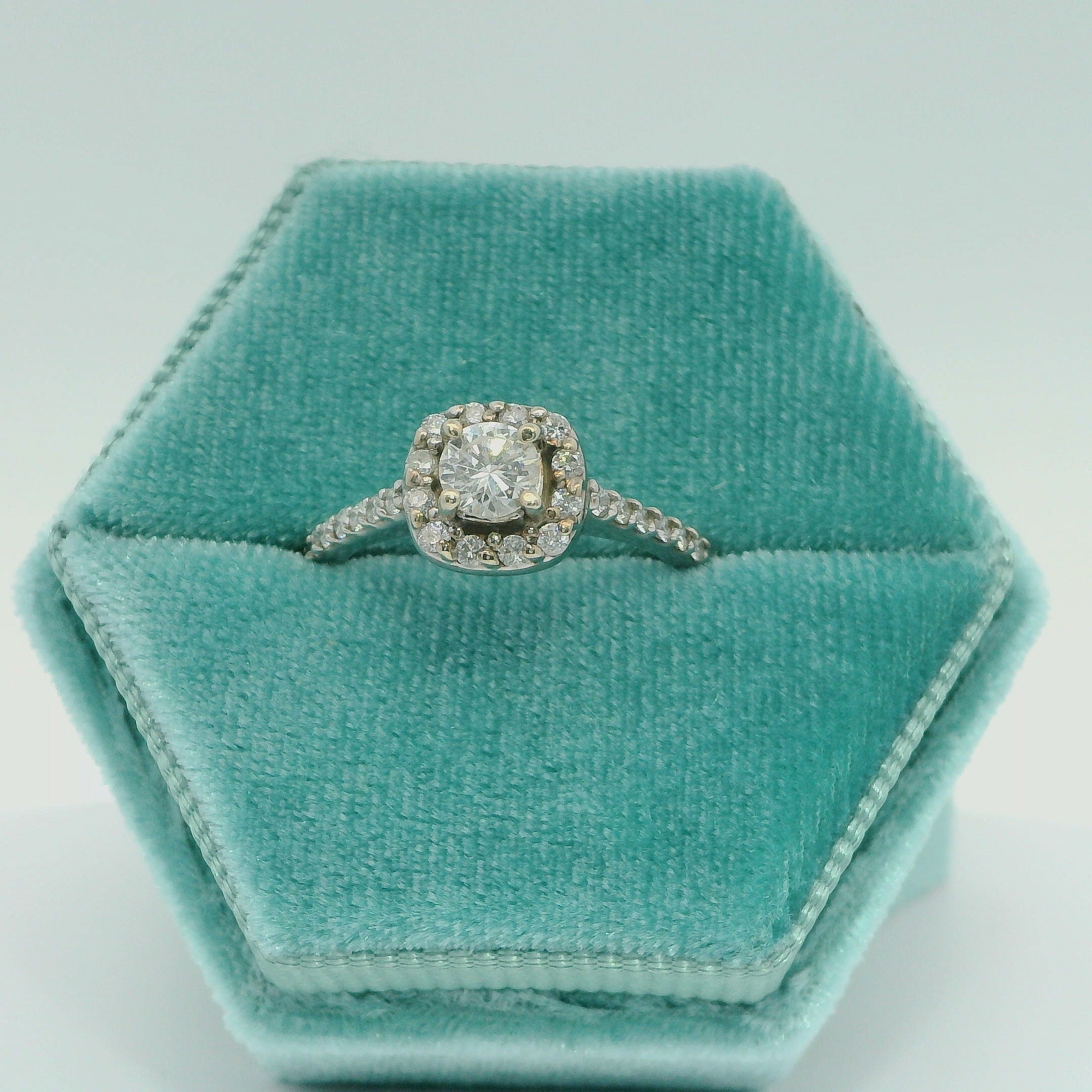 14K Halo Dia Engagement Ring