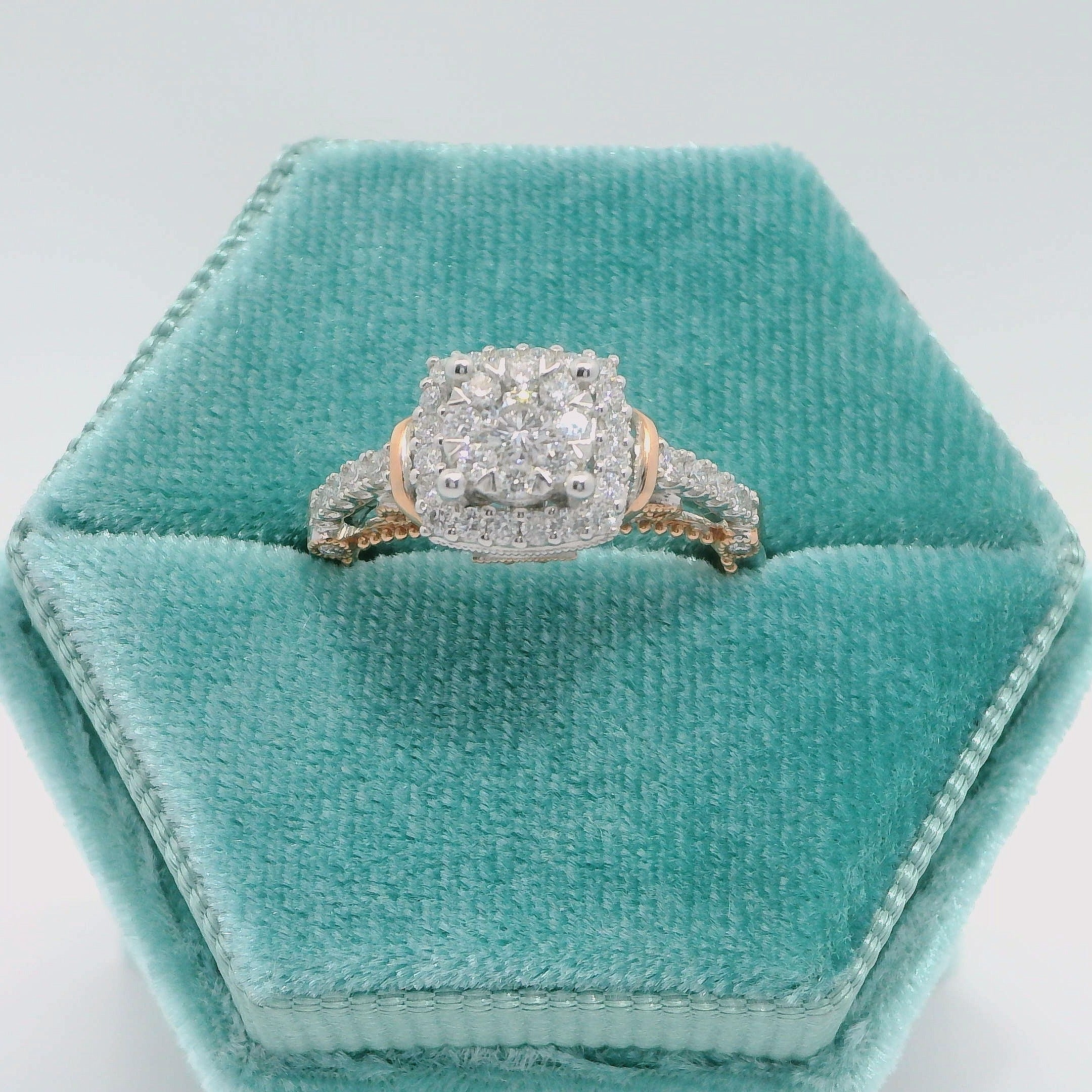 14K Cluster Dia Engagement Ring