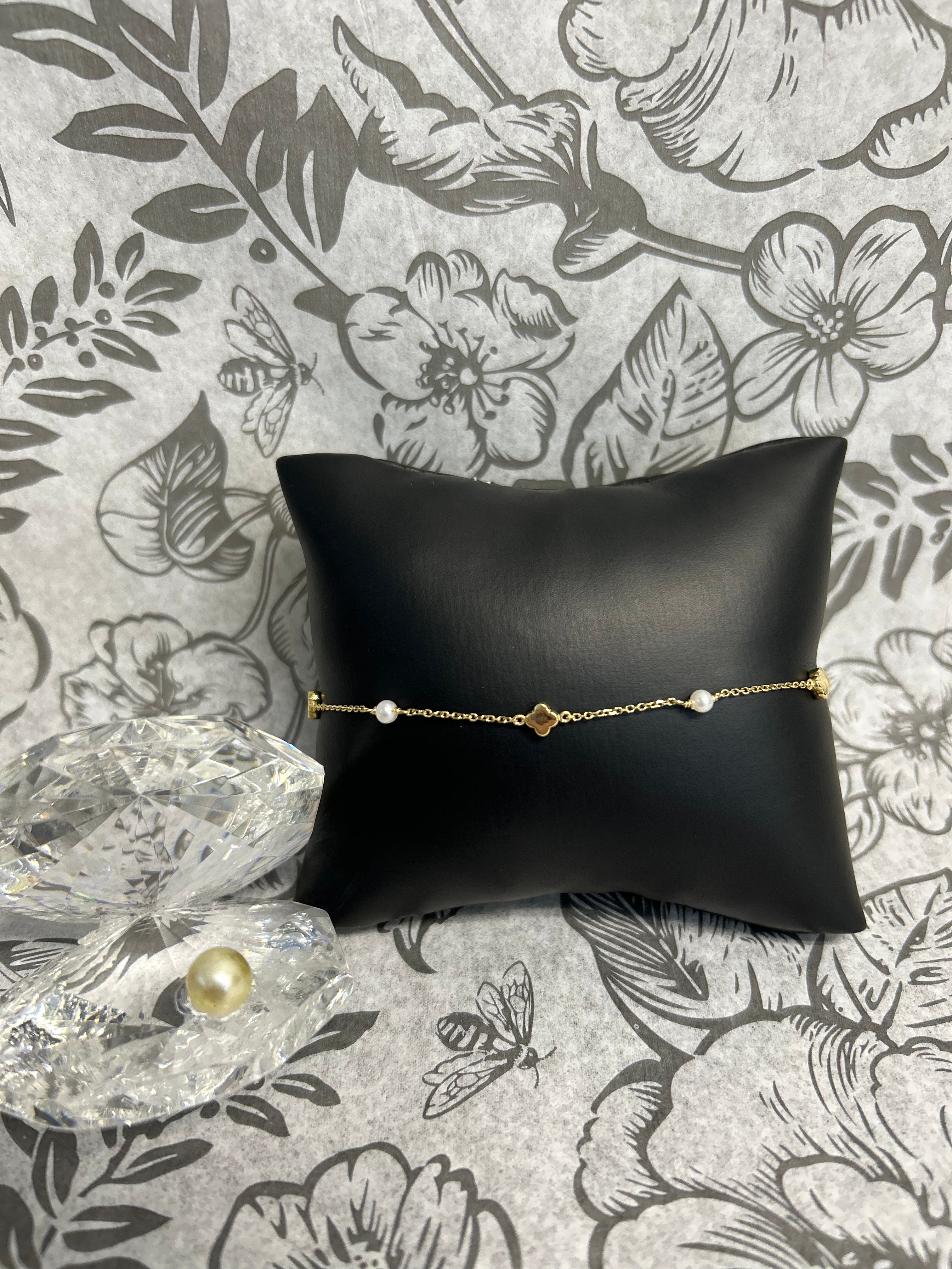 14K Clover Pearl Bracelet