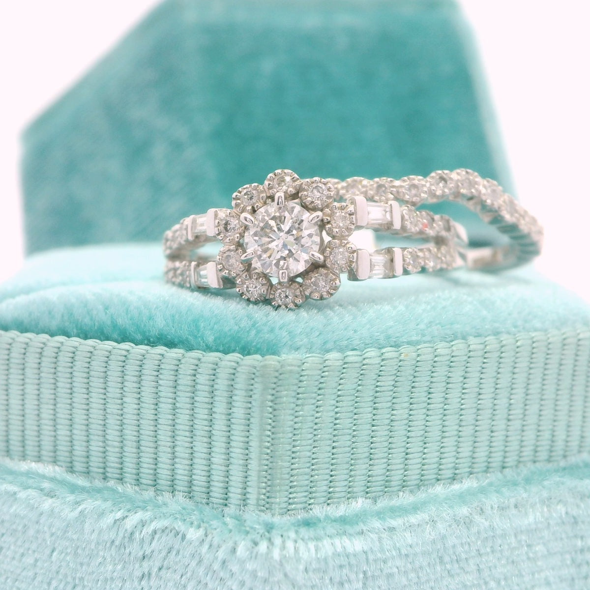 14K Flower Halo Engagement Set