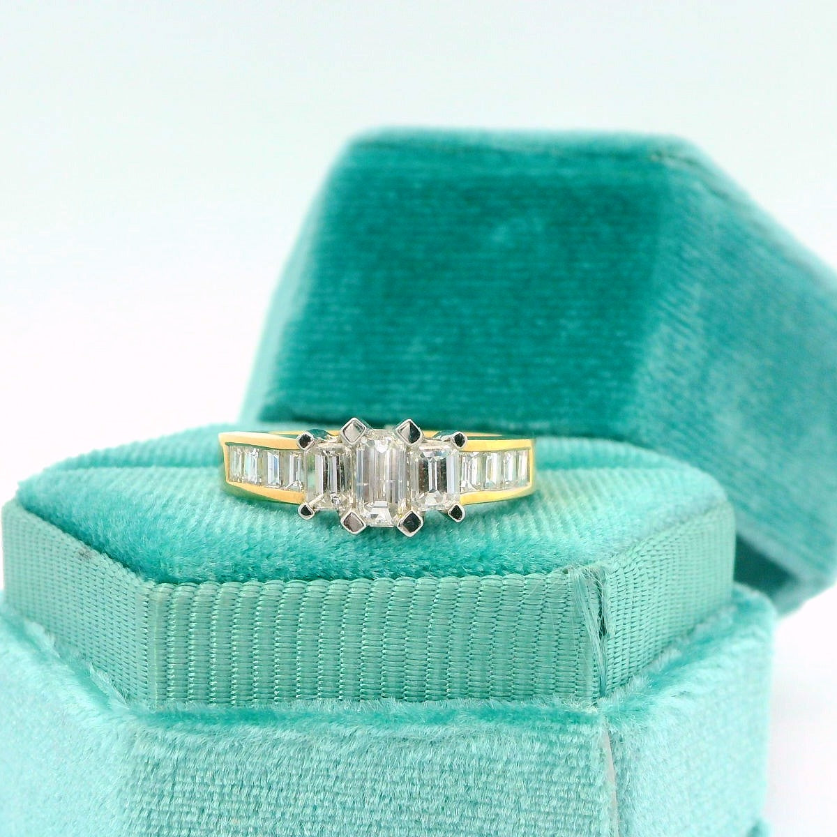 14K 3 Stone Emerald Ring