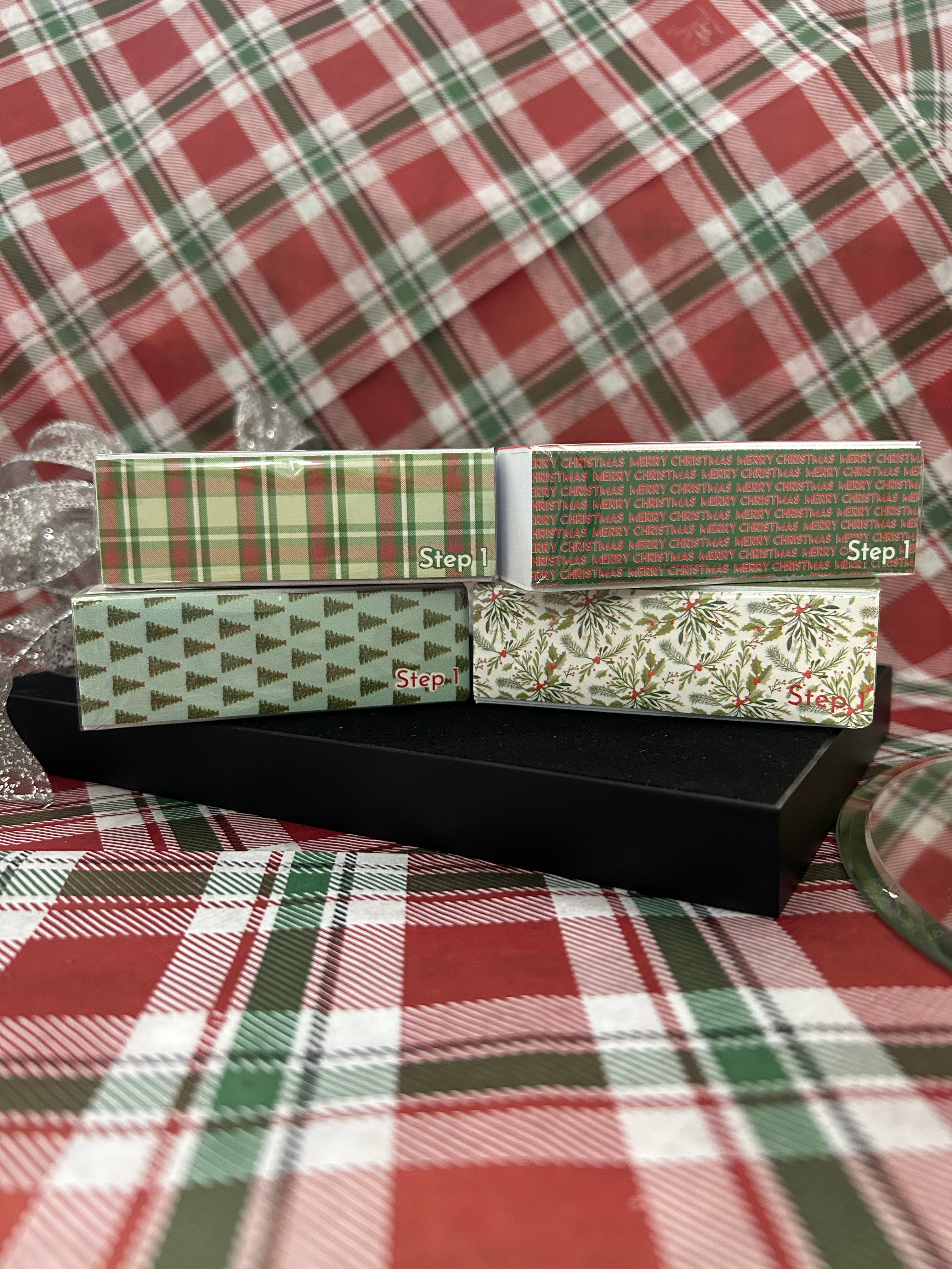 Holly Jolly Pocket Manicure Set