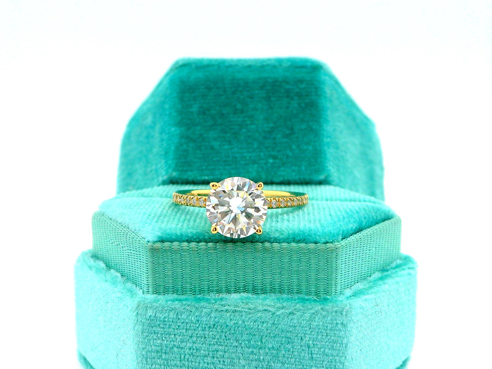 14K Round Cut Engagement Ring With A Hidden Halo