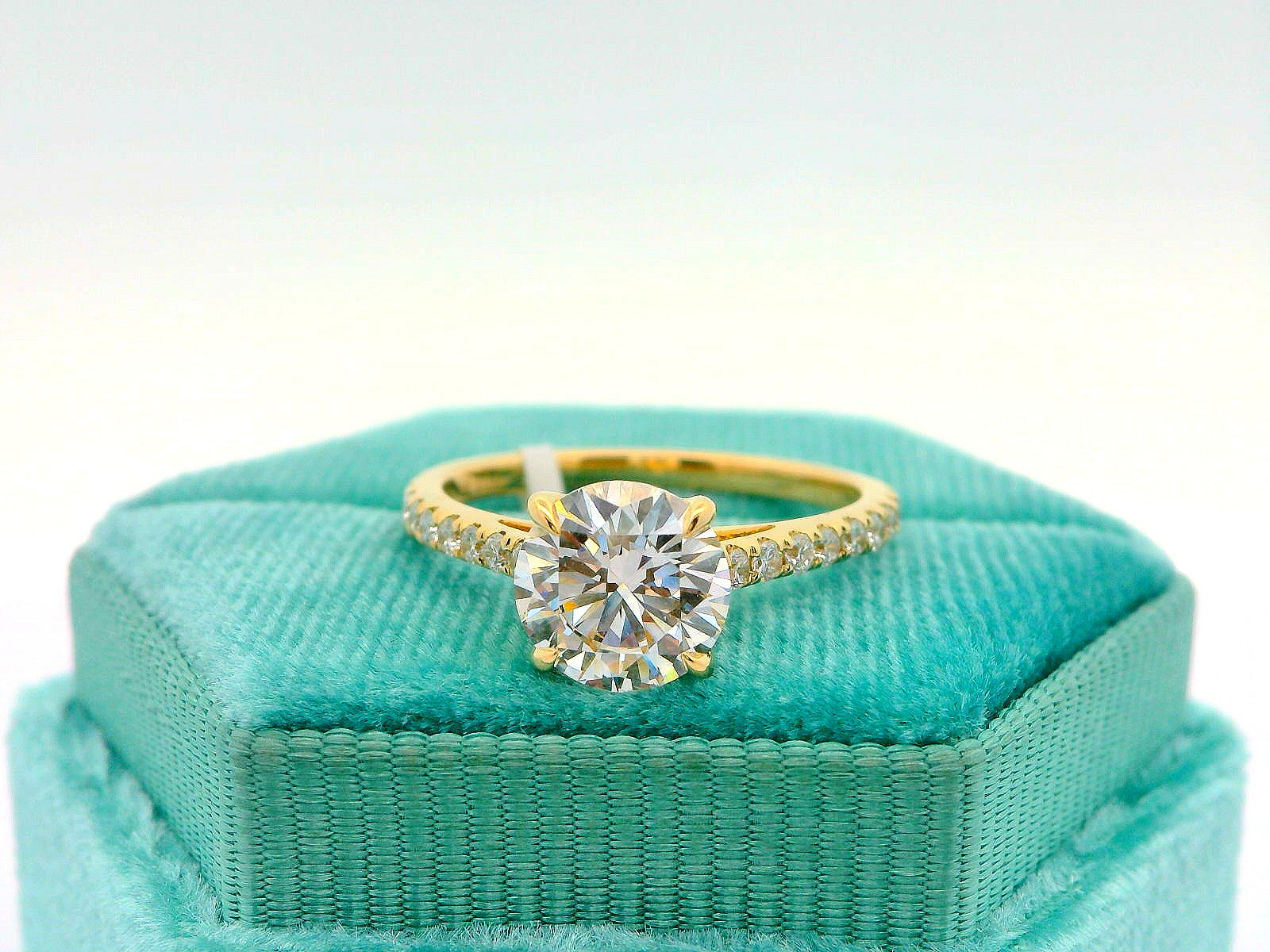 14K Classic Round Engagement Ring