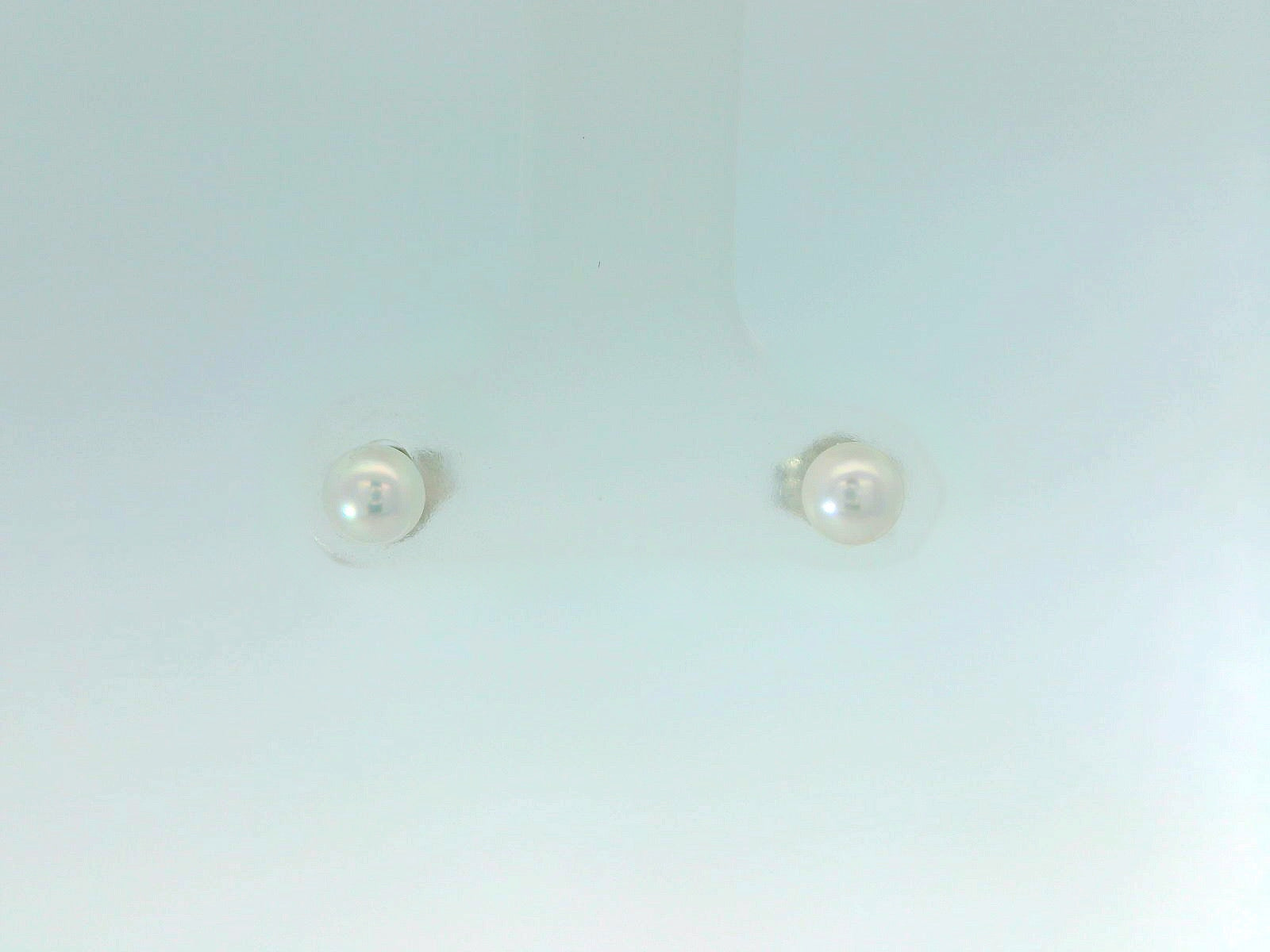 3.5x4MM Pearl Studs