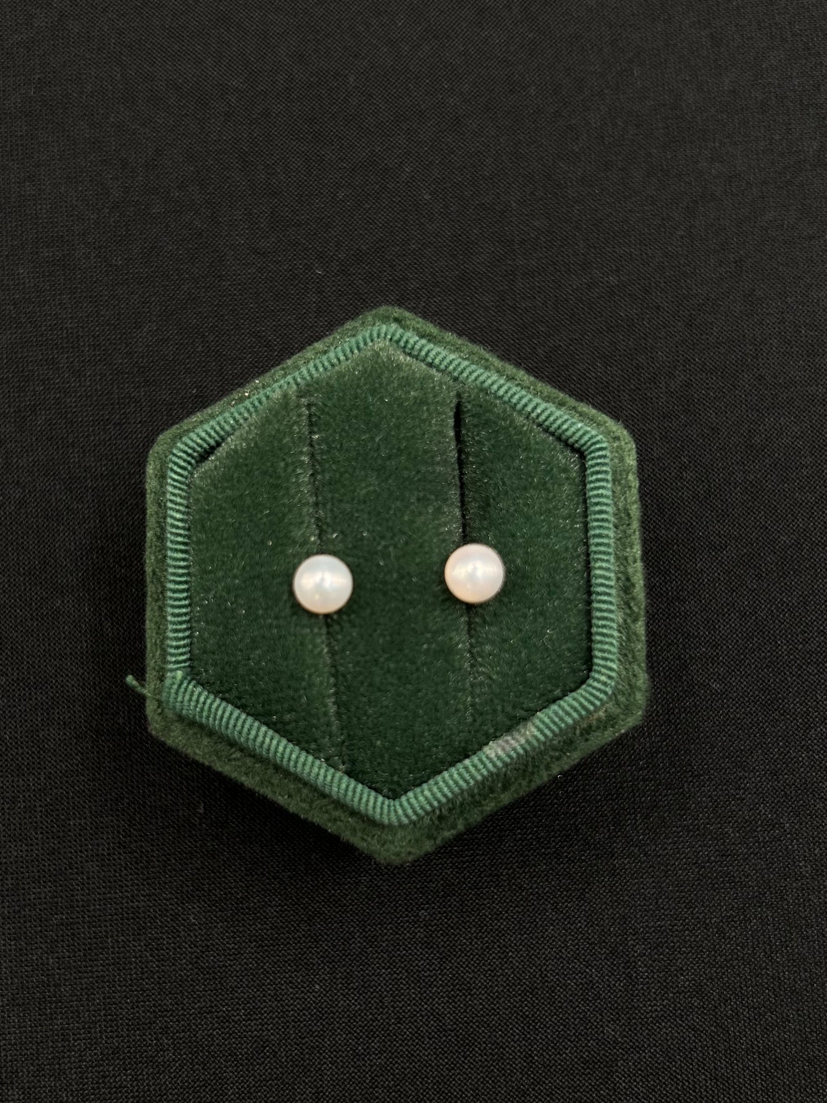 5x5.5MM Pearl Stud Earrings